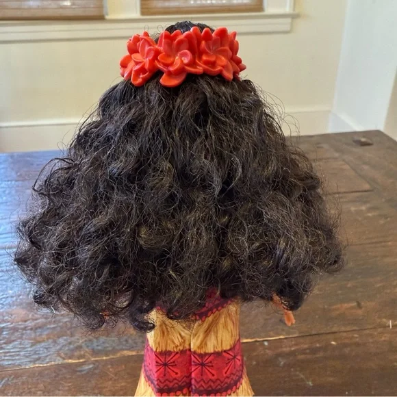 Disney Singing Original Moana Fashion Doll - Picture 6 of 10